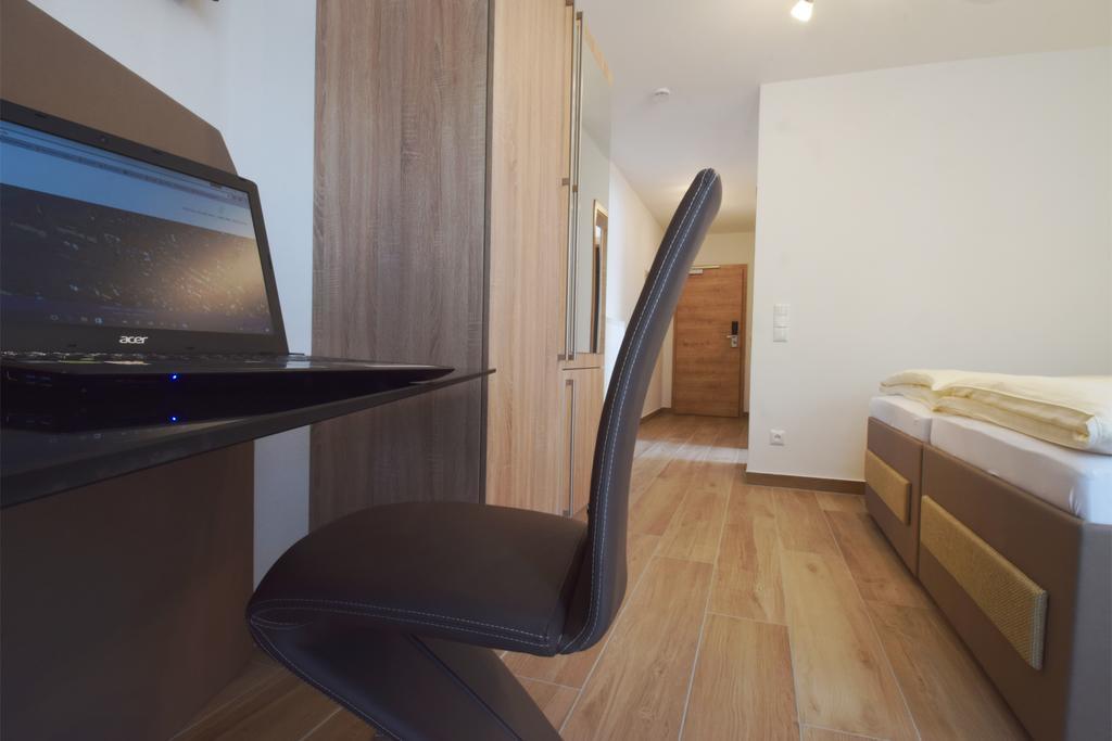Aparthotel Donaustern Asbach-Bäumenheim Zewnętrze zdjęcie
