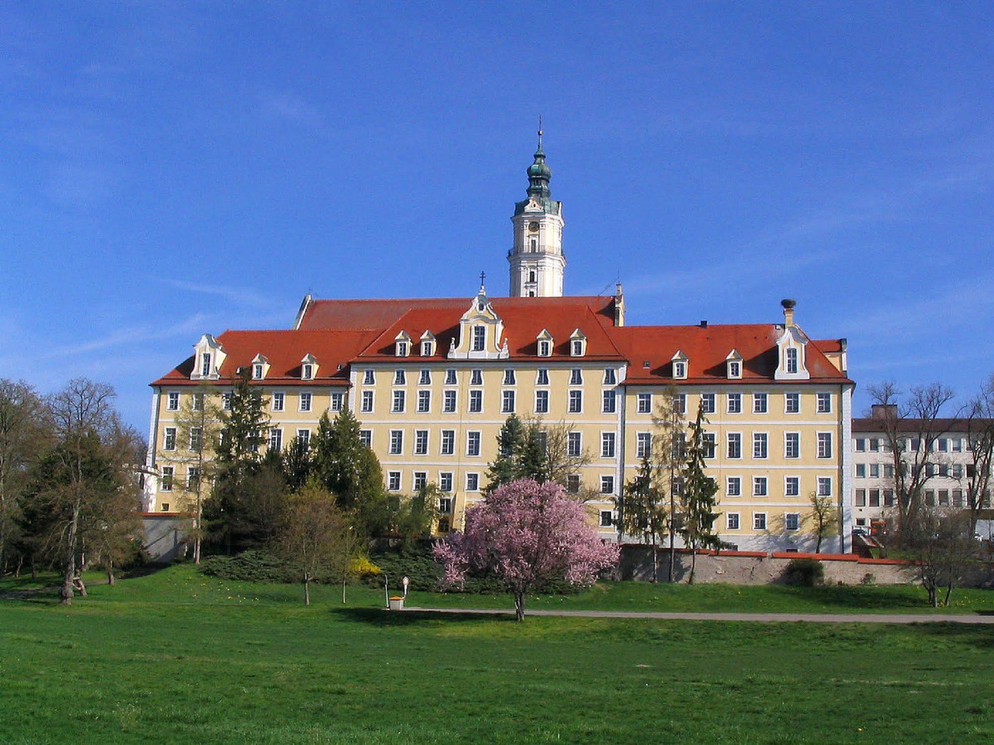 Aparthotel Donaustern Asbach-Bäumenheim Zewnętrze zdjęcie
