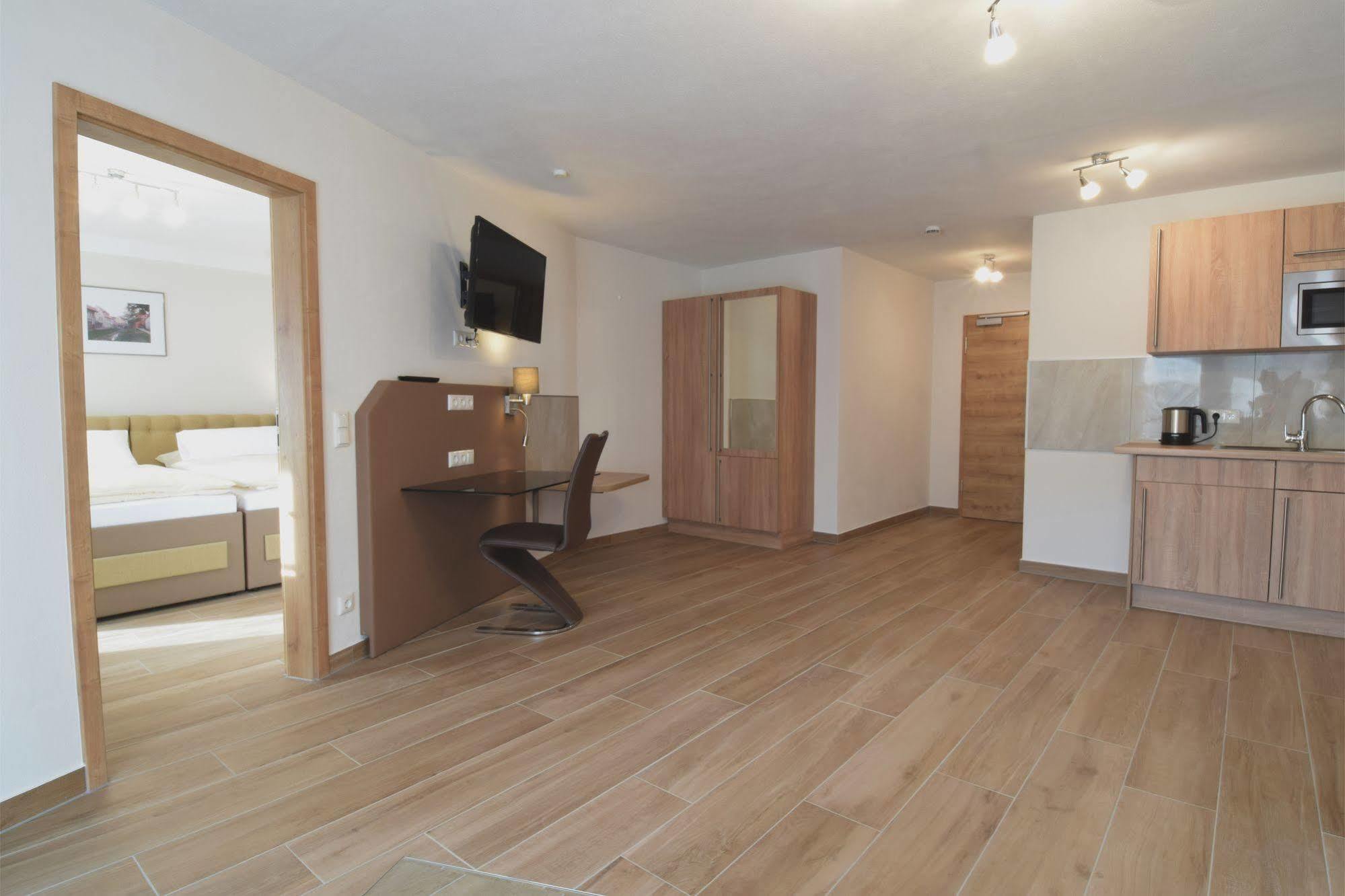 Aparthotel Donaustern Asbach-Bäumenheim Zewnętrze zdjęcie