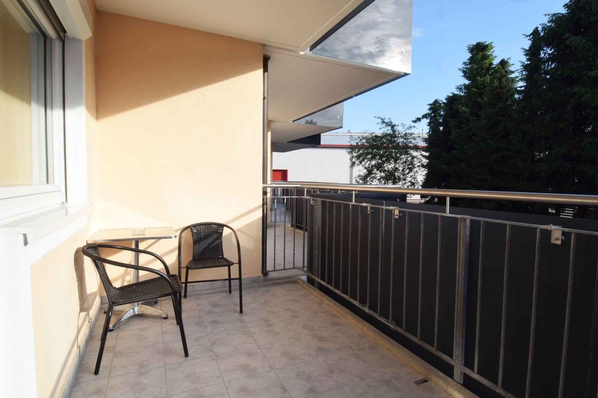 Aparthotel Donaustern Asbach-Bäumenheim Zewnętrze zdjęcie